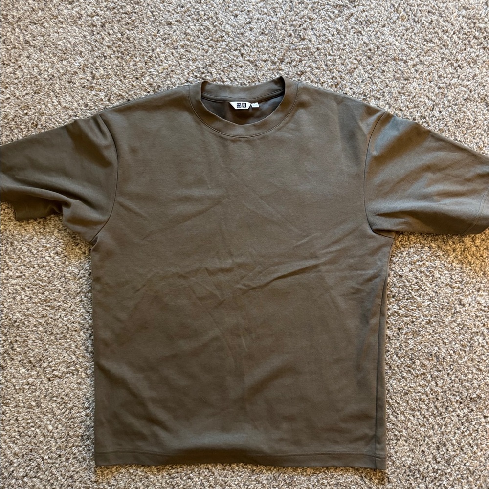Uniqlo Men's Airism Tee